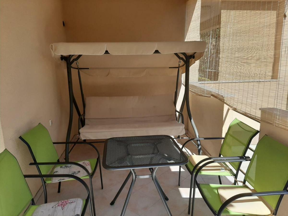 Apartmani Lea Starigrad Paklenica Eksteriør billede